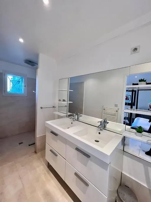 Appartement Les Anthenors 2 Pers Piscine Partagee Ensues-la-Redonne Apartment